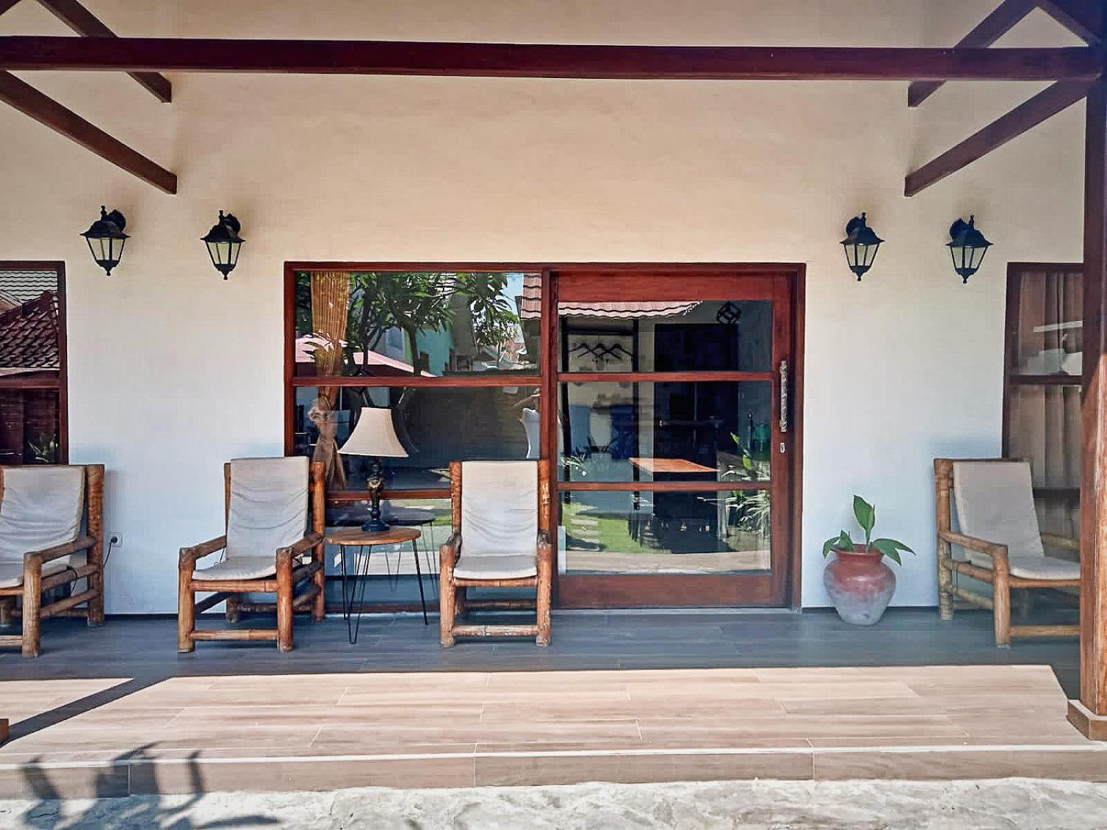 Classico Italiano Bed and Breakfast Gili Air Esterno foto