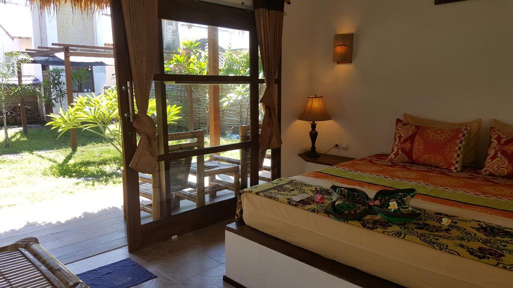 Classico Italiano Bed and Breakfast Gili Air Esterno foto