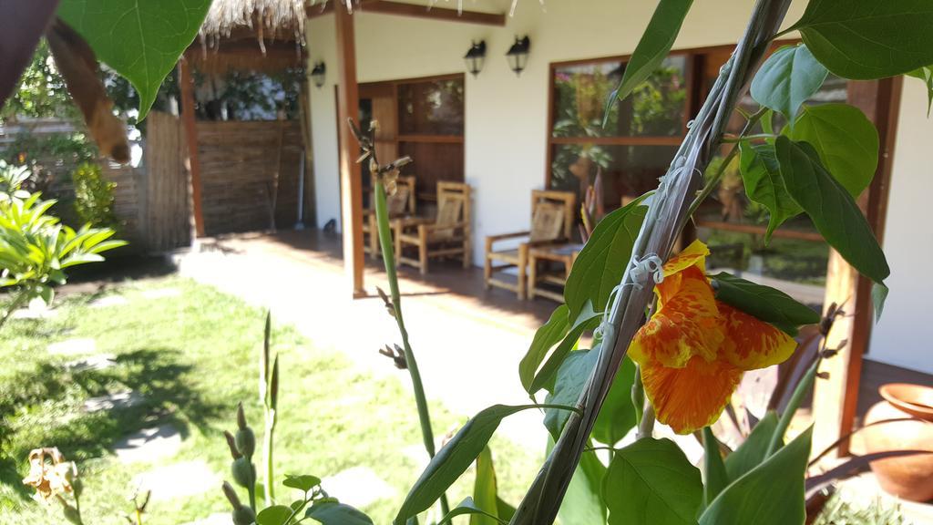 Classico Italiano Bed and Breakfast Gili Air Esterno foto